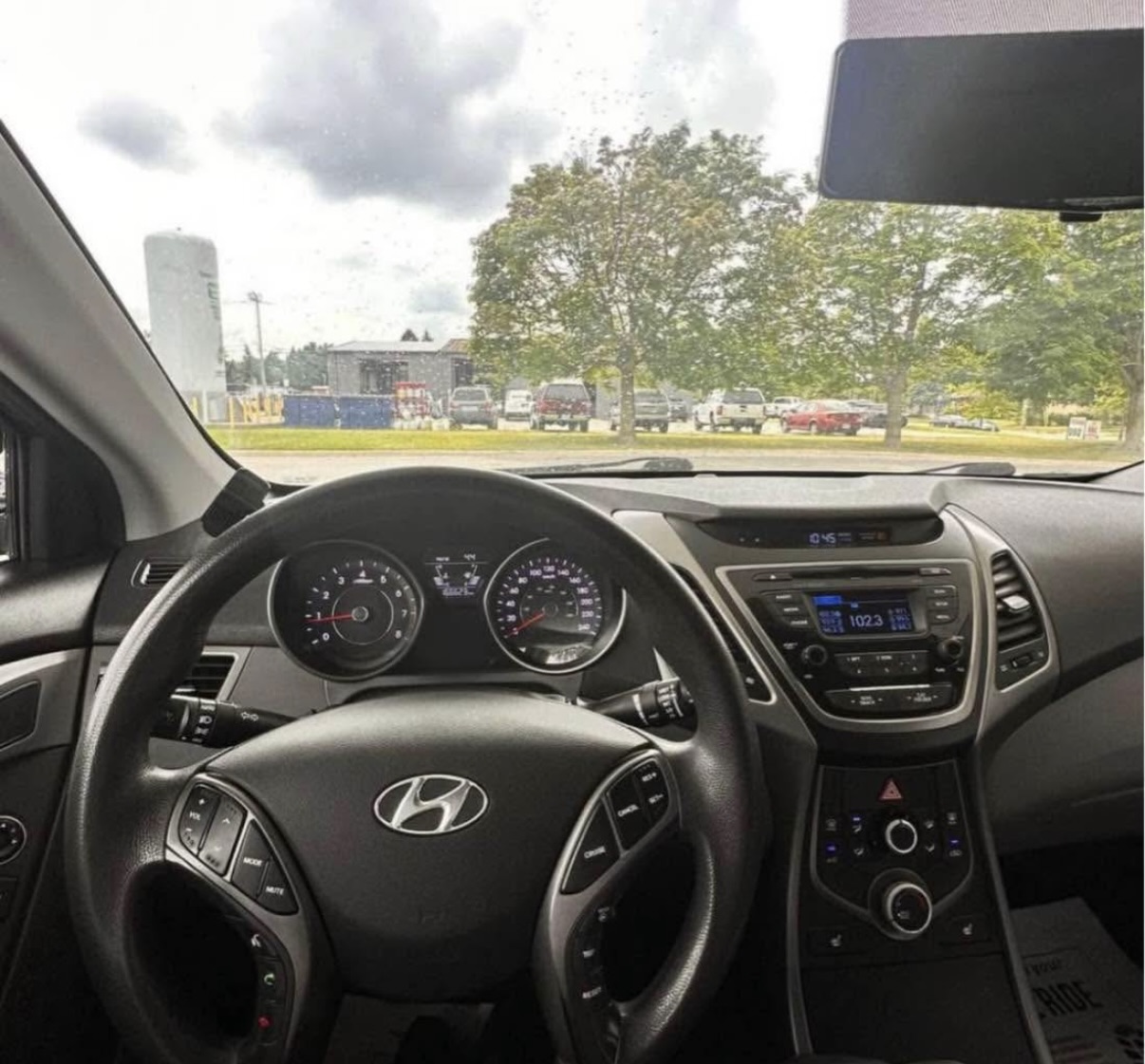 
								2013 Hyundai Elantra full									