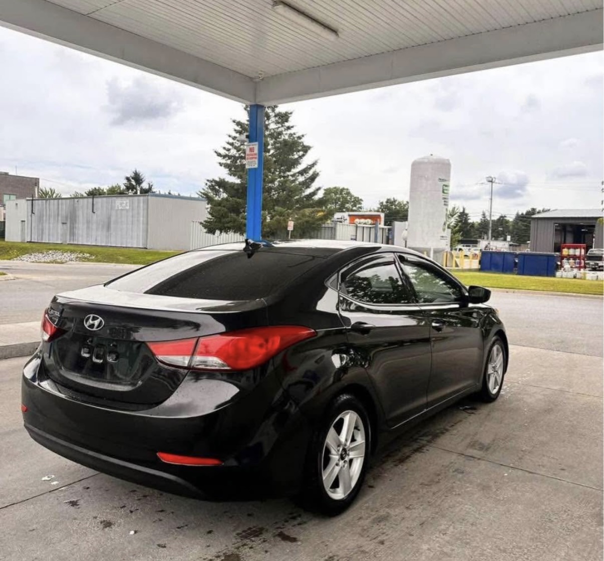 
								2013 Hyundai Elantra full									